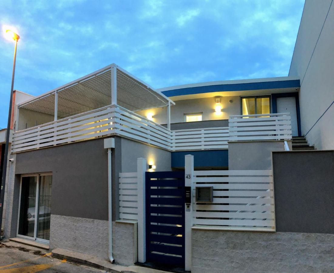 Casa Med Apartment Marina di Ragusa Exterior photo